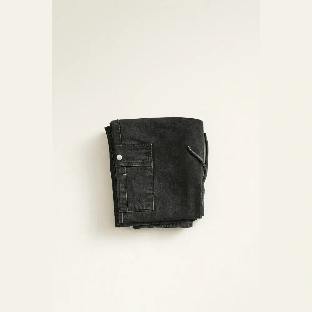 Gray Cargo - Image 5