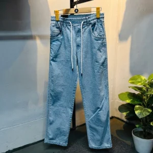 Straight Jeans