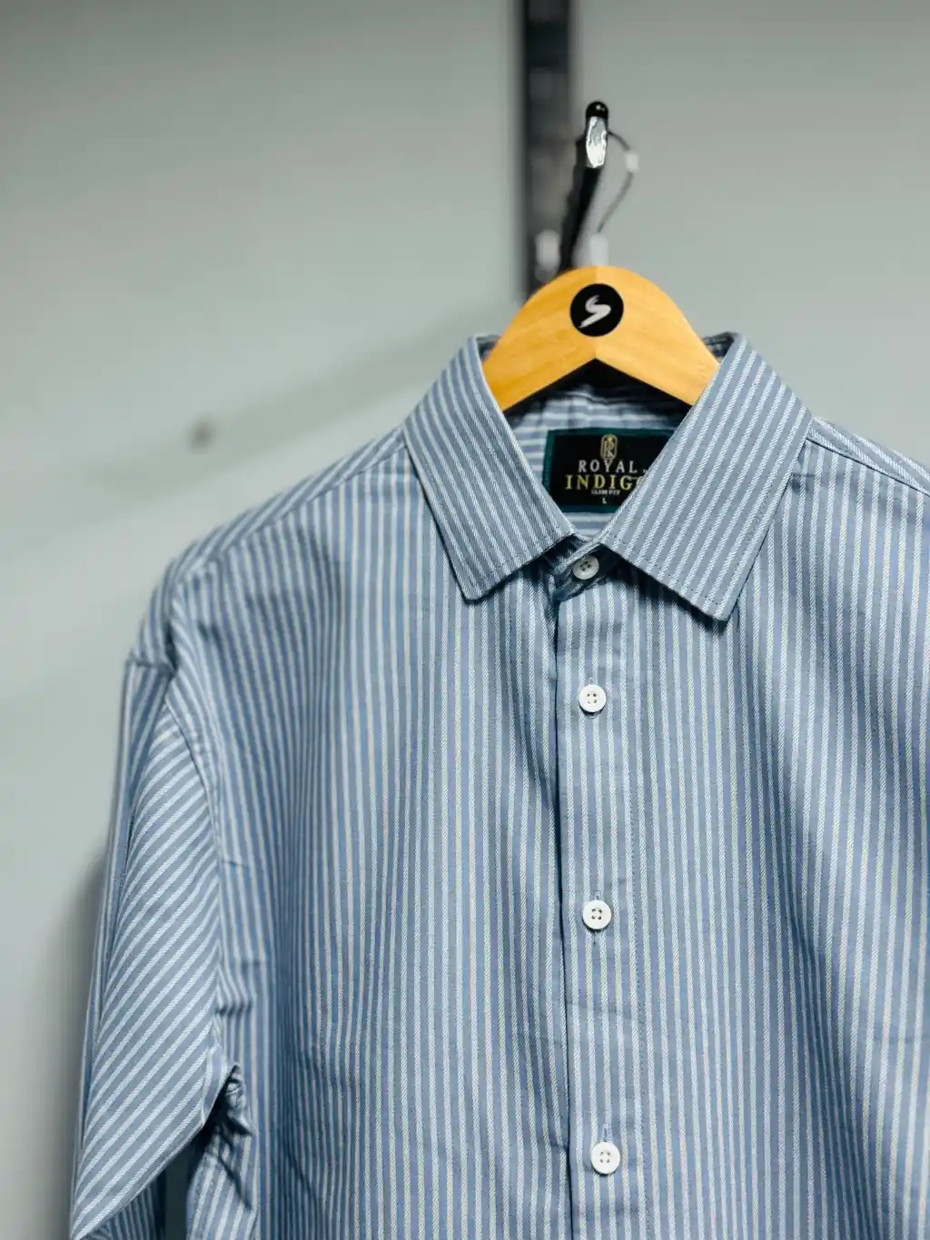 Boxy Fit Shirt - Image 4
