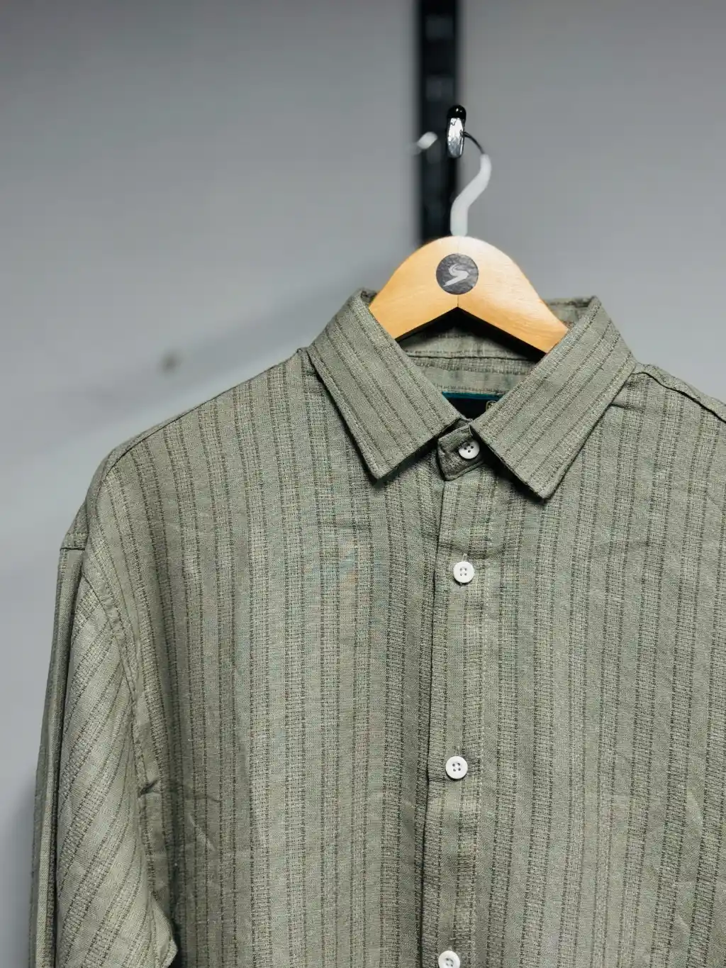 Boxy Fit Shirt - Image 4