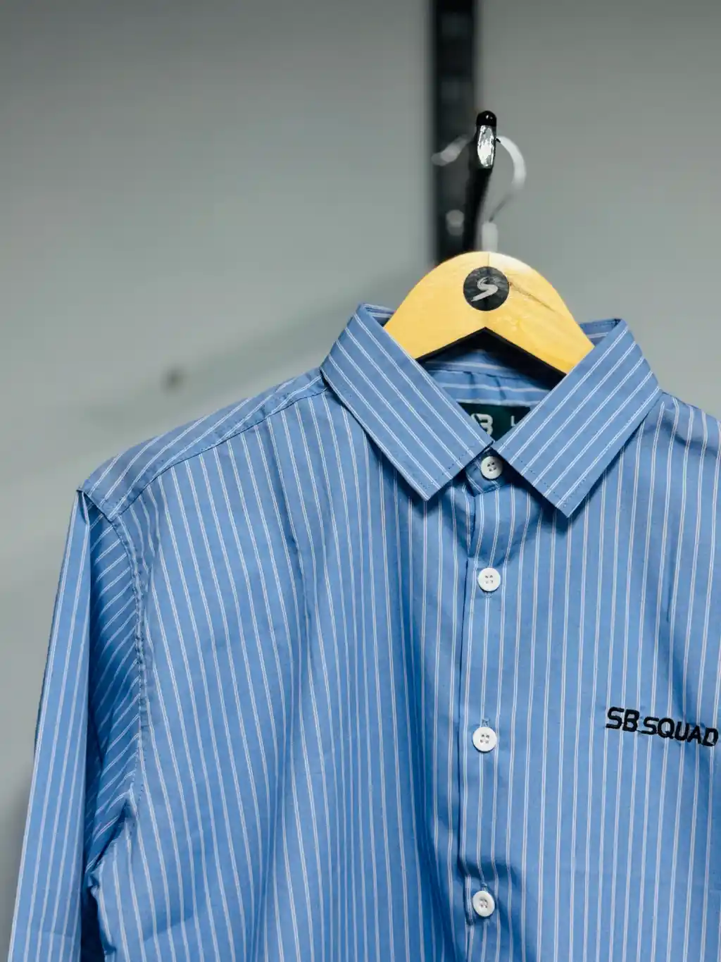 Boxy Fit Shirt - Image 4