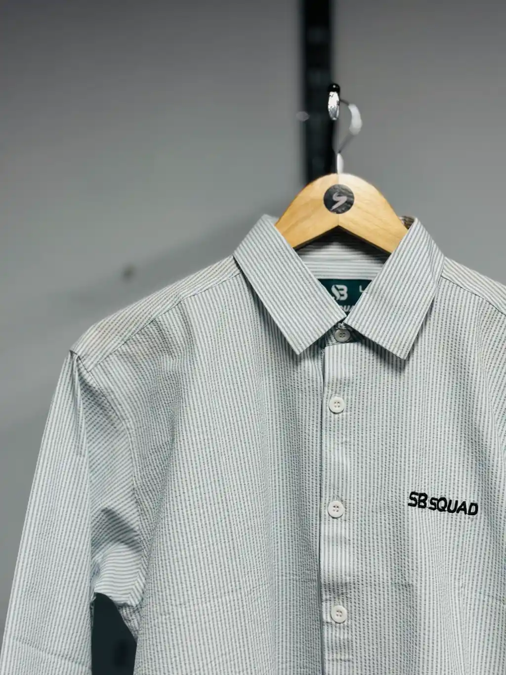 Boxy Fit Shirt - Image 4