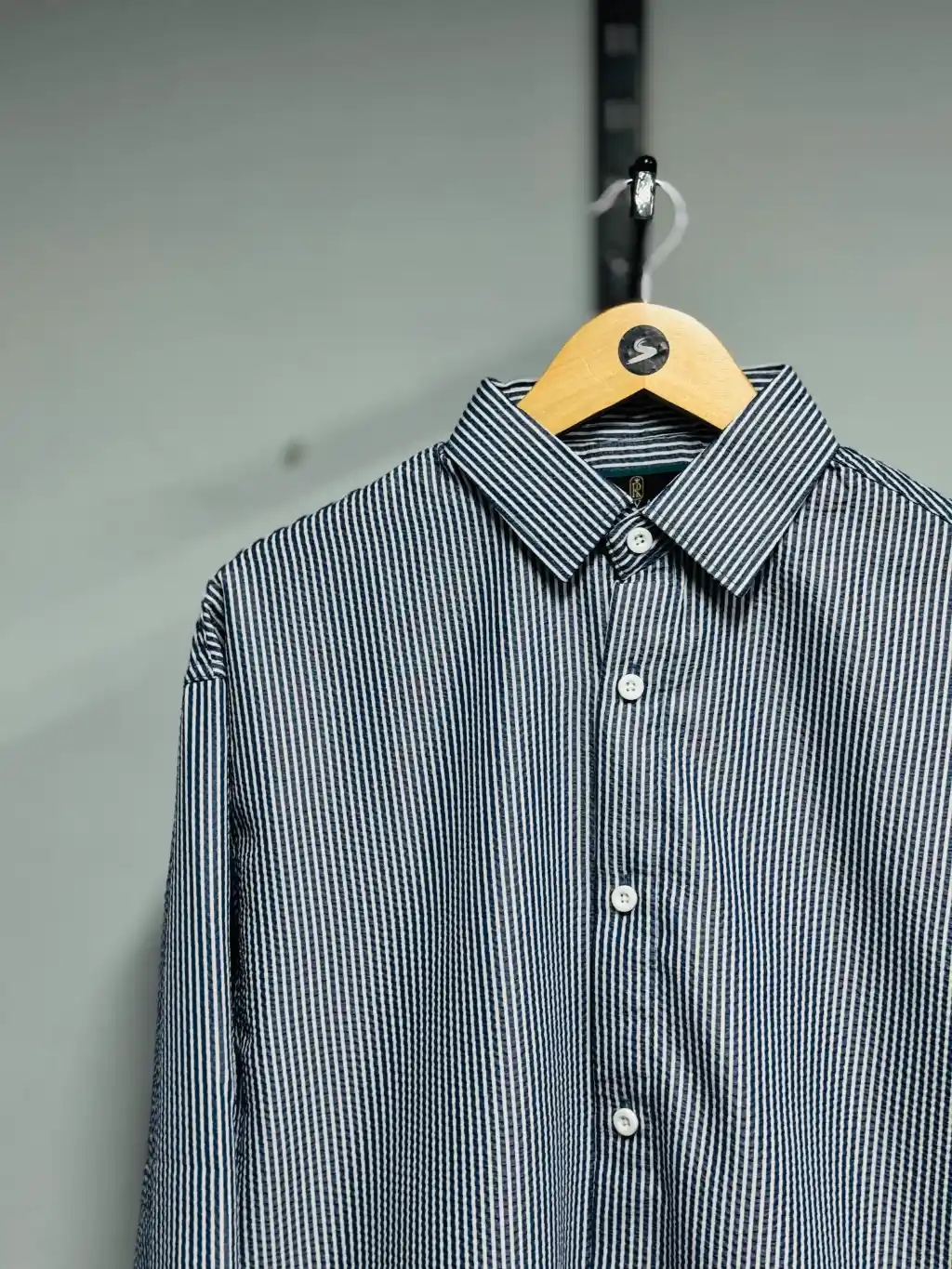 Boxy Fit Shirt - Image 4